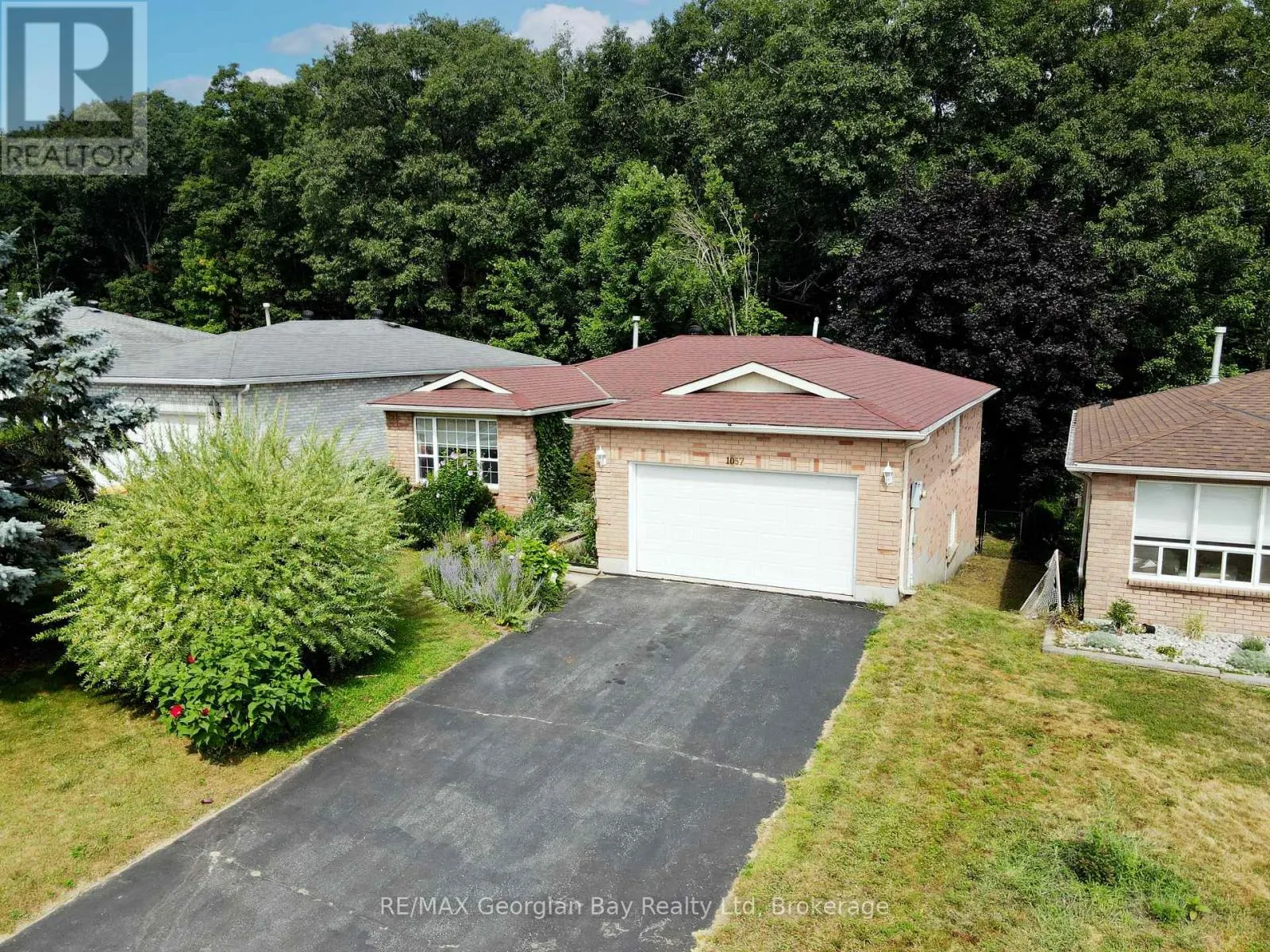 1057 DINA CRESCENT