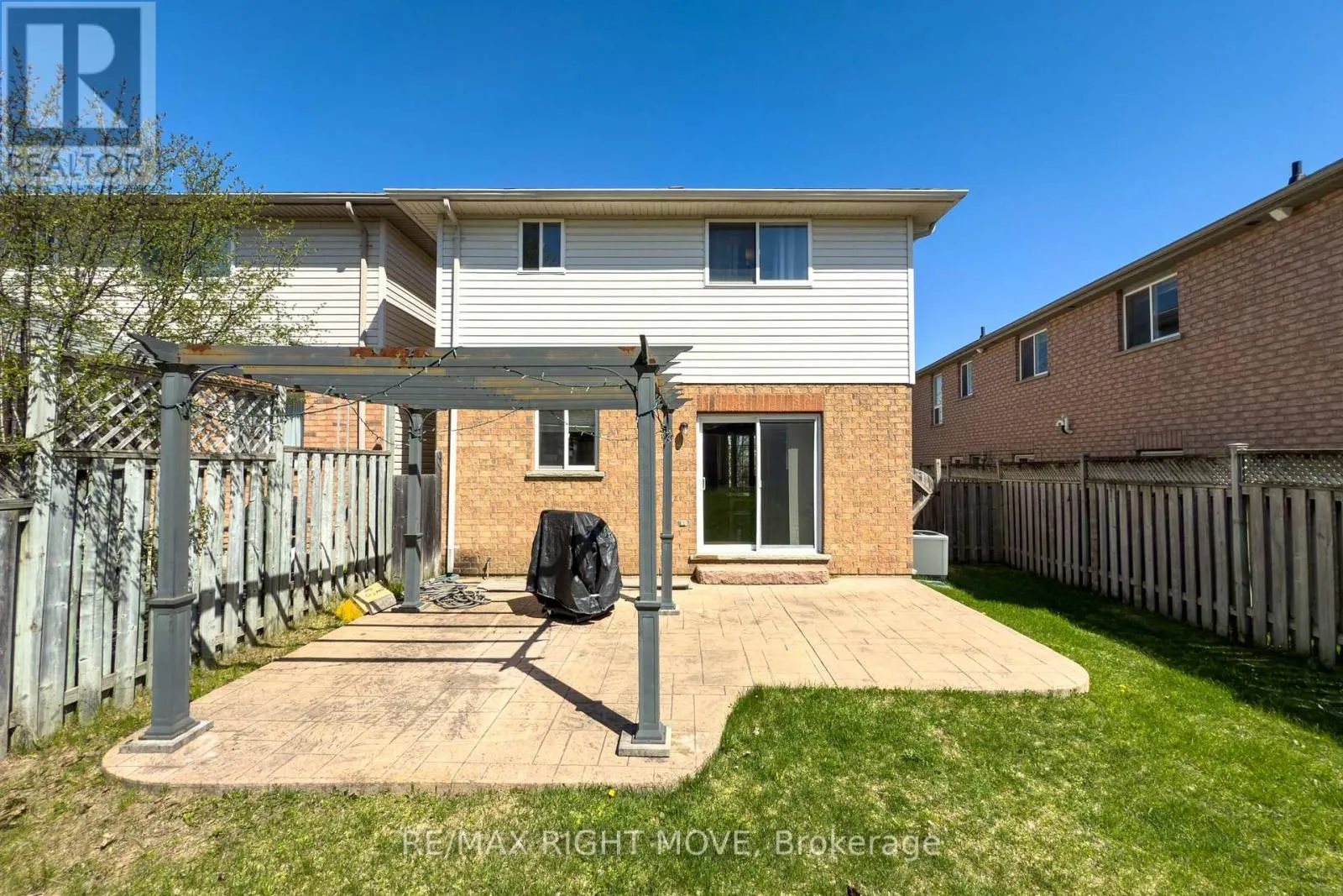 147 JULIA CRESCENT