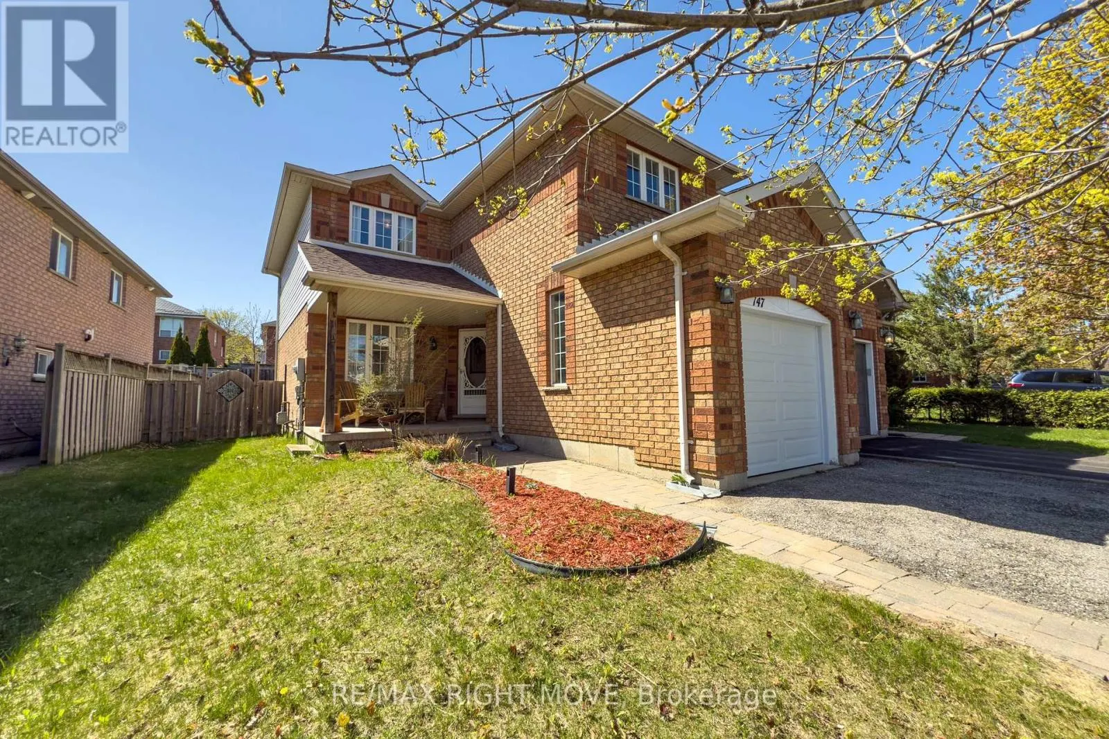 147 JULIA CRESCENT