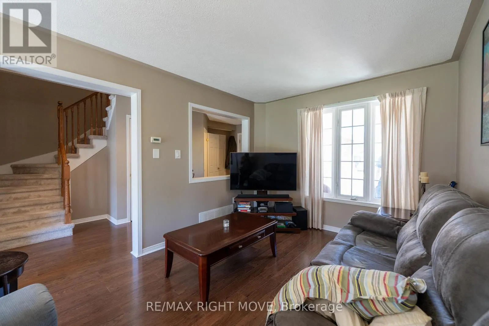 147 JULIA CRESCENT