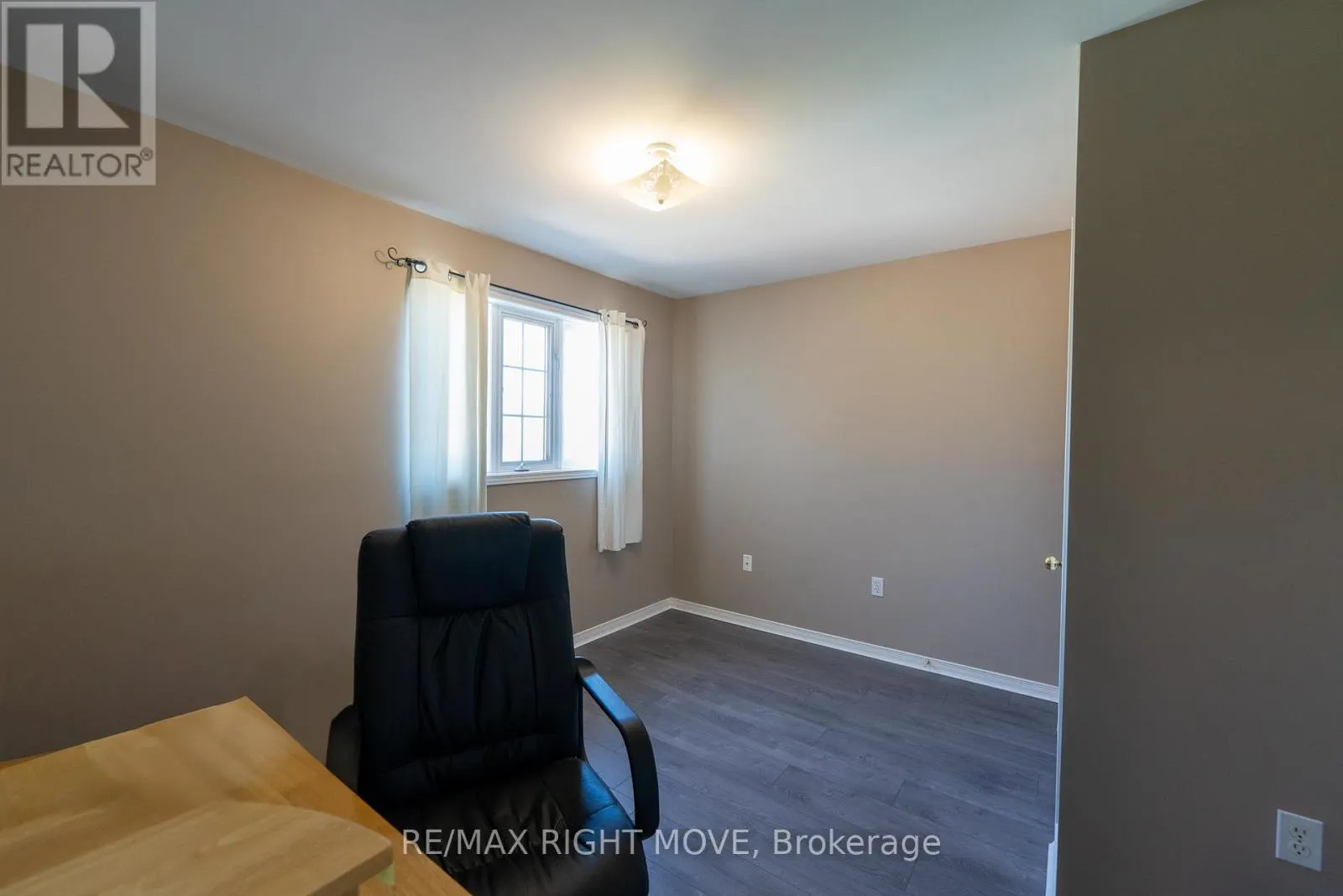 147 JULIA CRESCENT