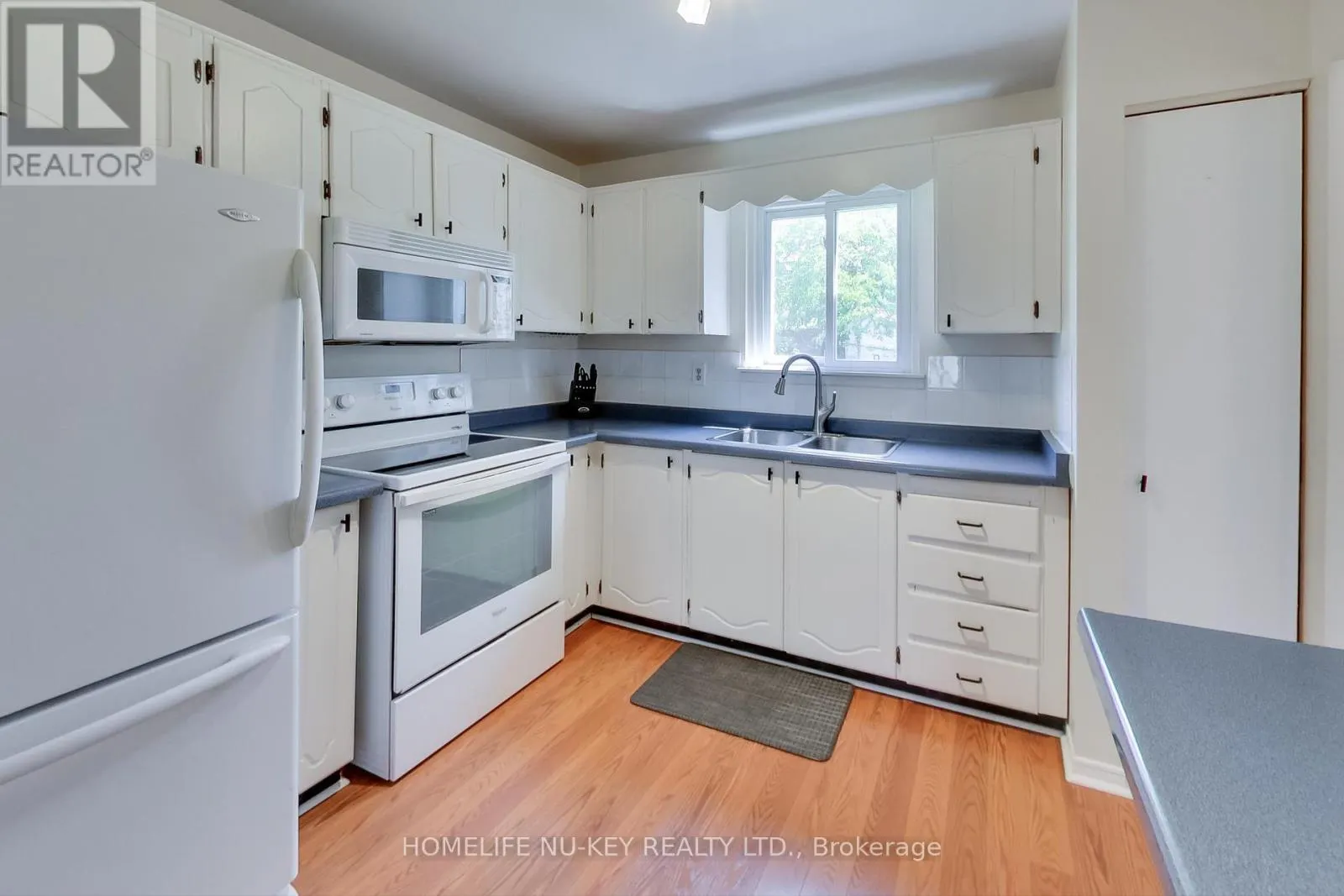 219 CUNDLES ROAD W