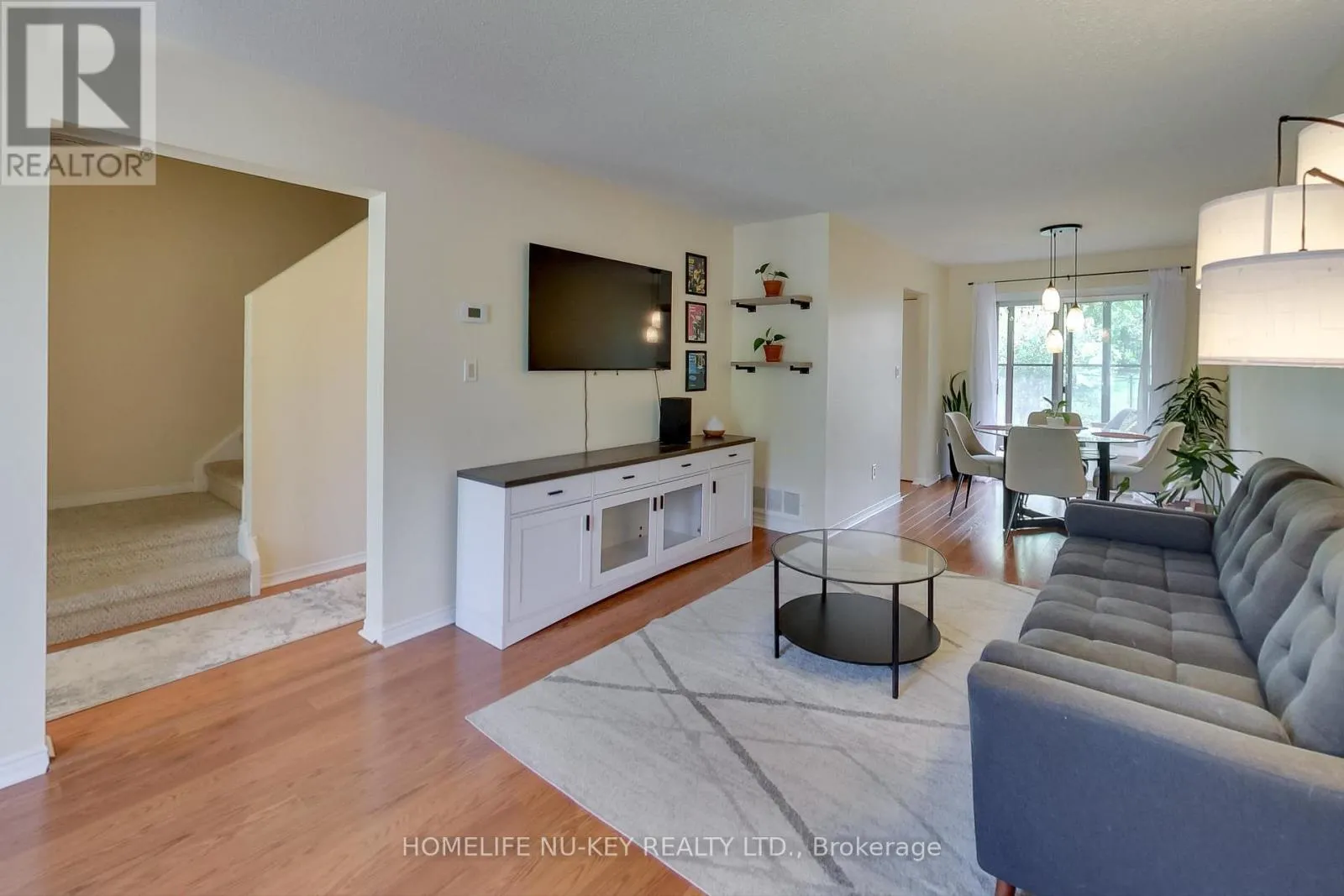 219 CUNDLES ROAD W
