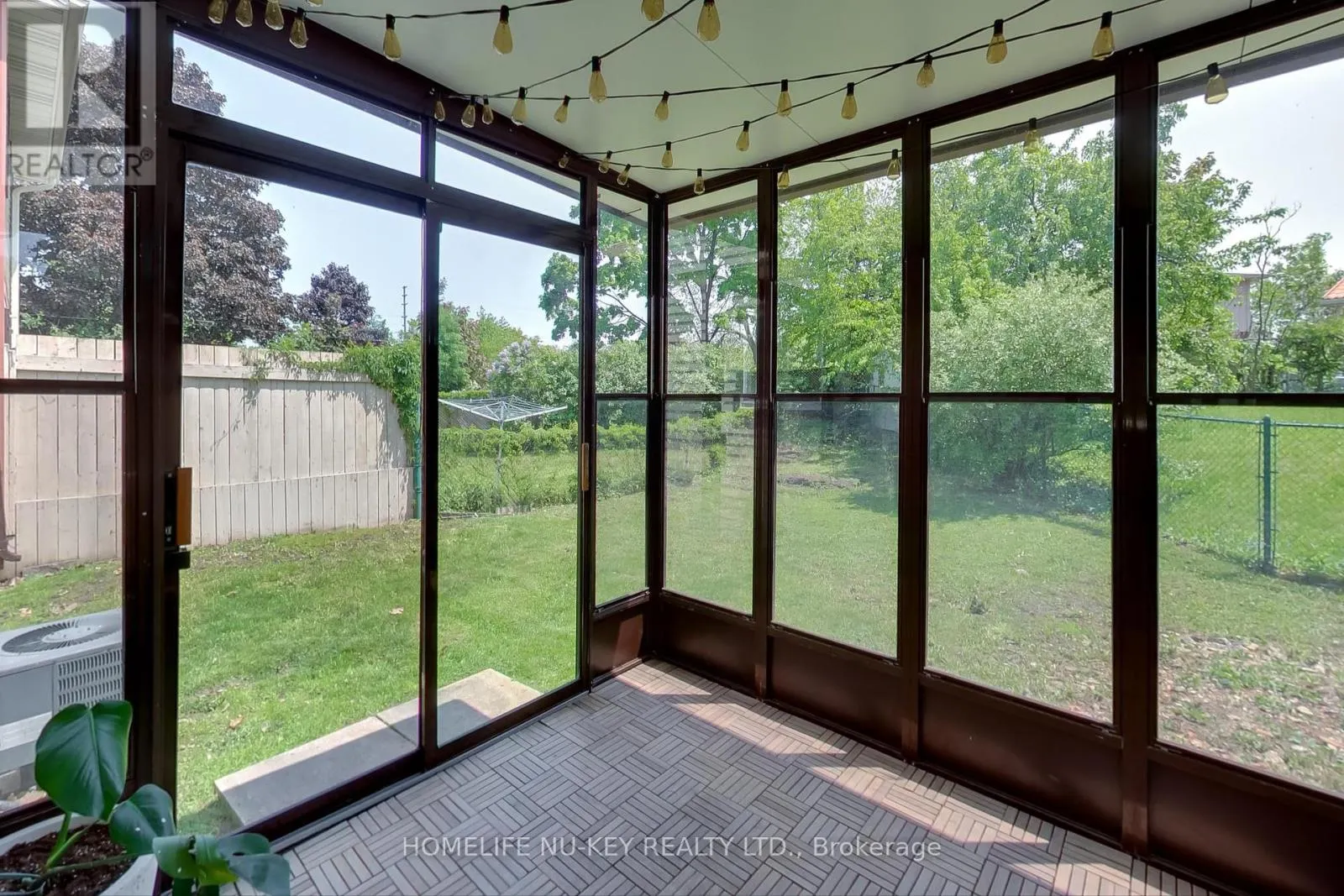 219 CUNDLES ROAD W