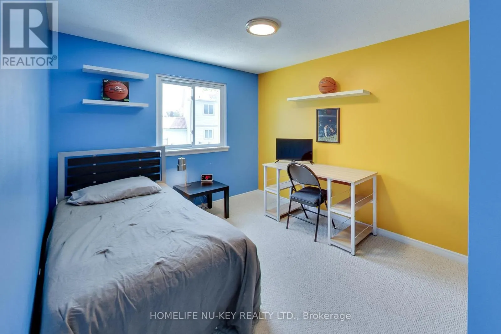 219 CUNDLES ROAD W