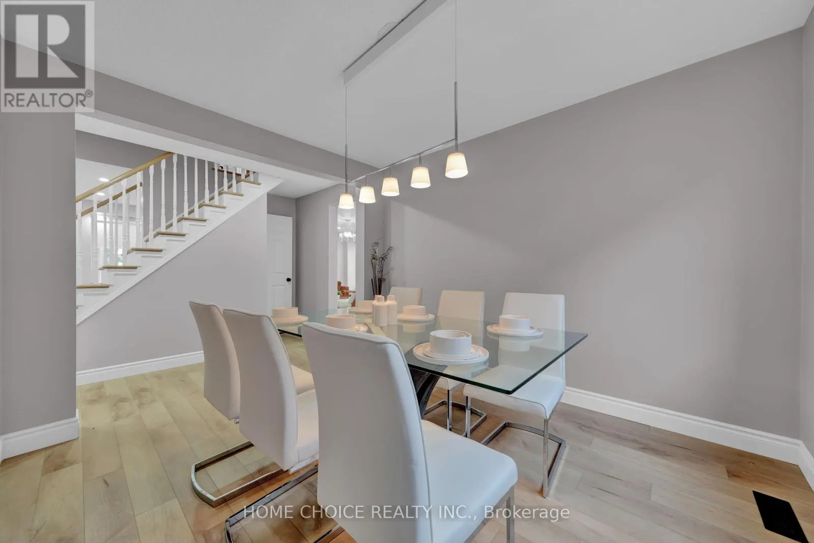 106 BRIGHTON ROAD N