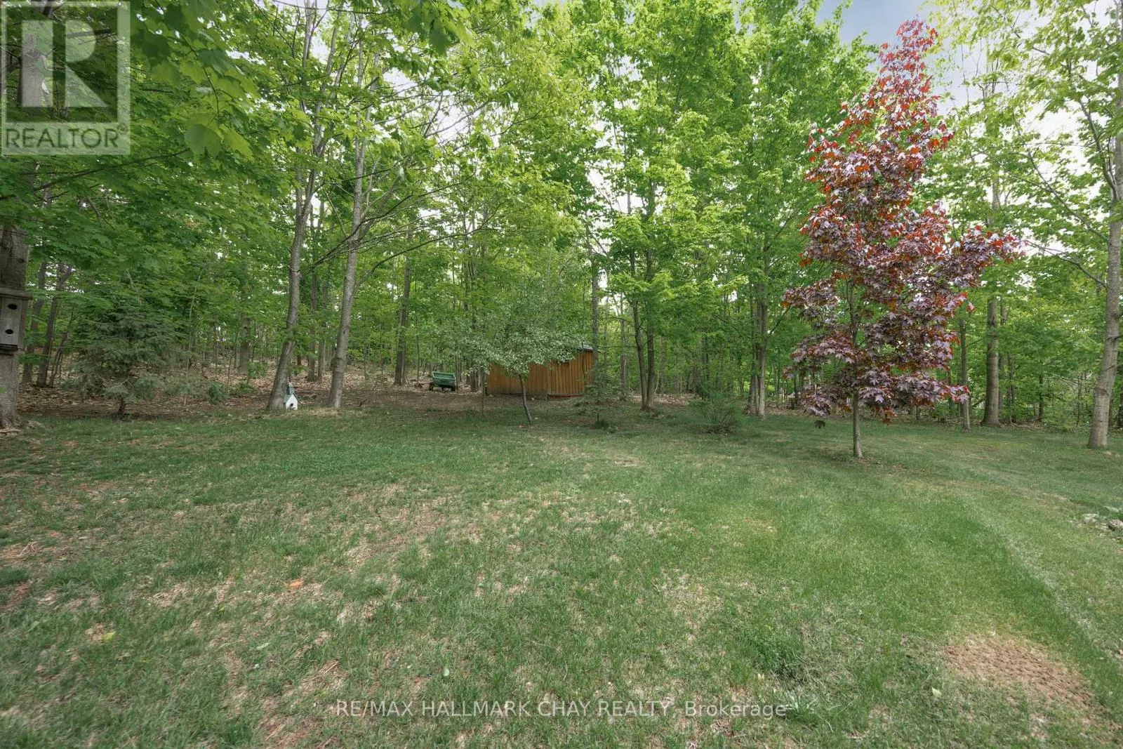 7 PINEVIEW DRIVE