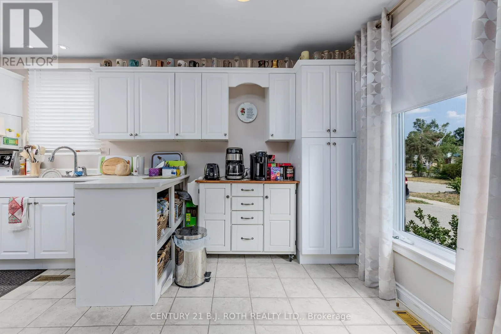 55A CHAUCER CRESCENT