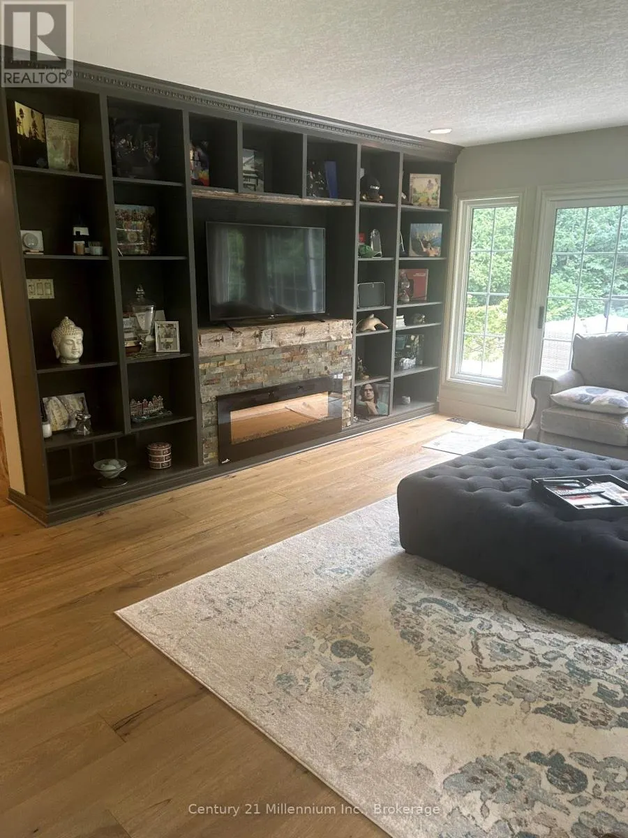 640 MOUNTAIN ROAD