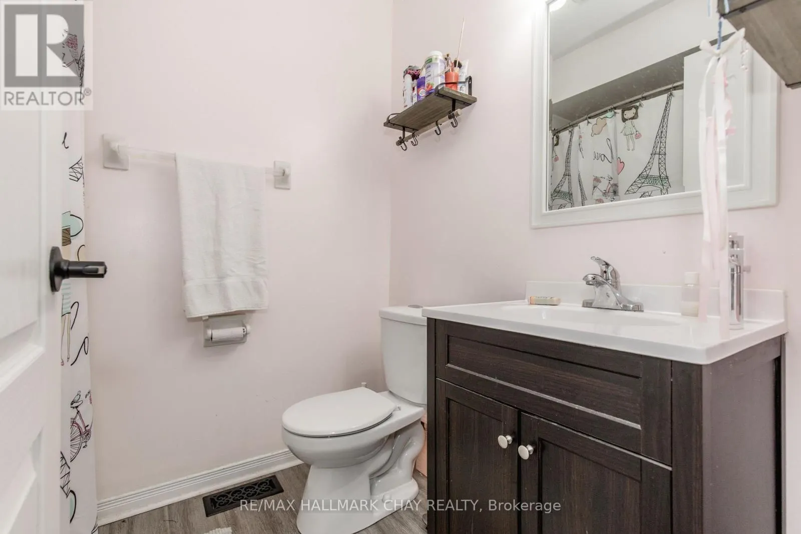 248 FERNDALE DRIVE S