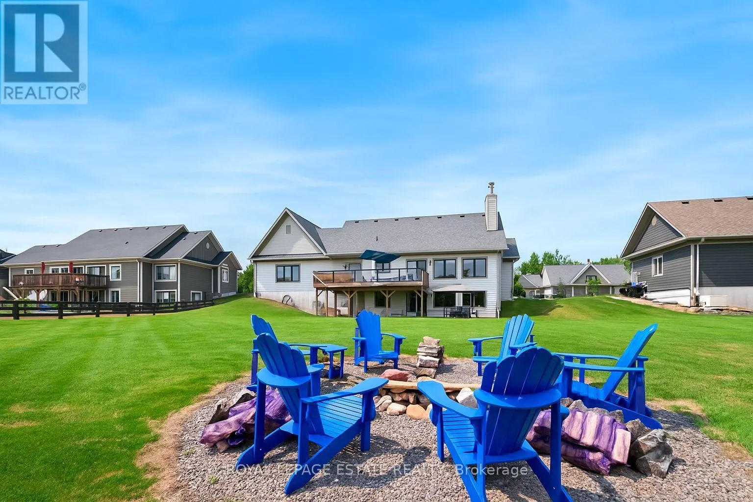 3 GEORGIAN GRANDE DRIVE
