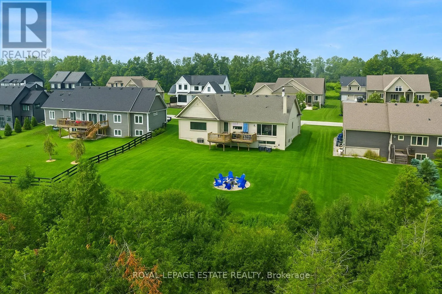 3 GEORGIAN GRANDE DRIVE