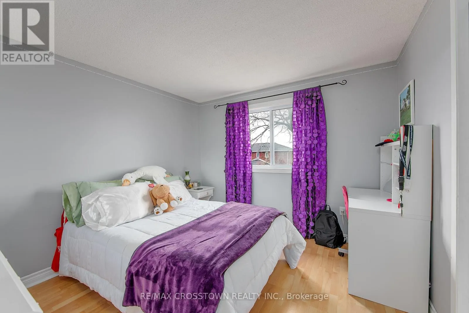 122 MARSHALL STREET S