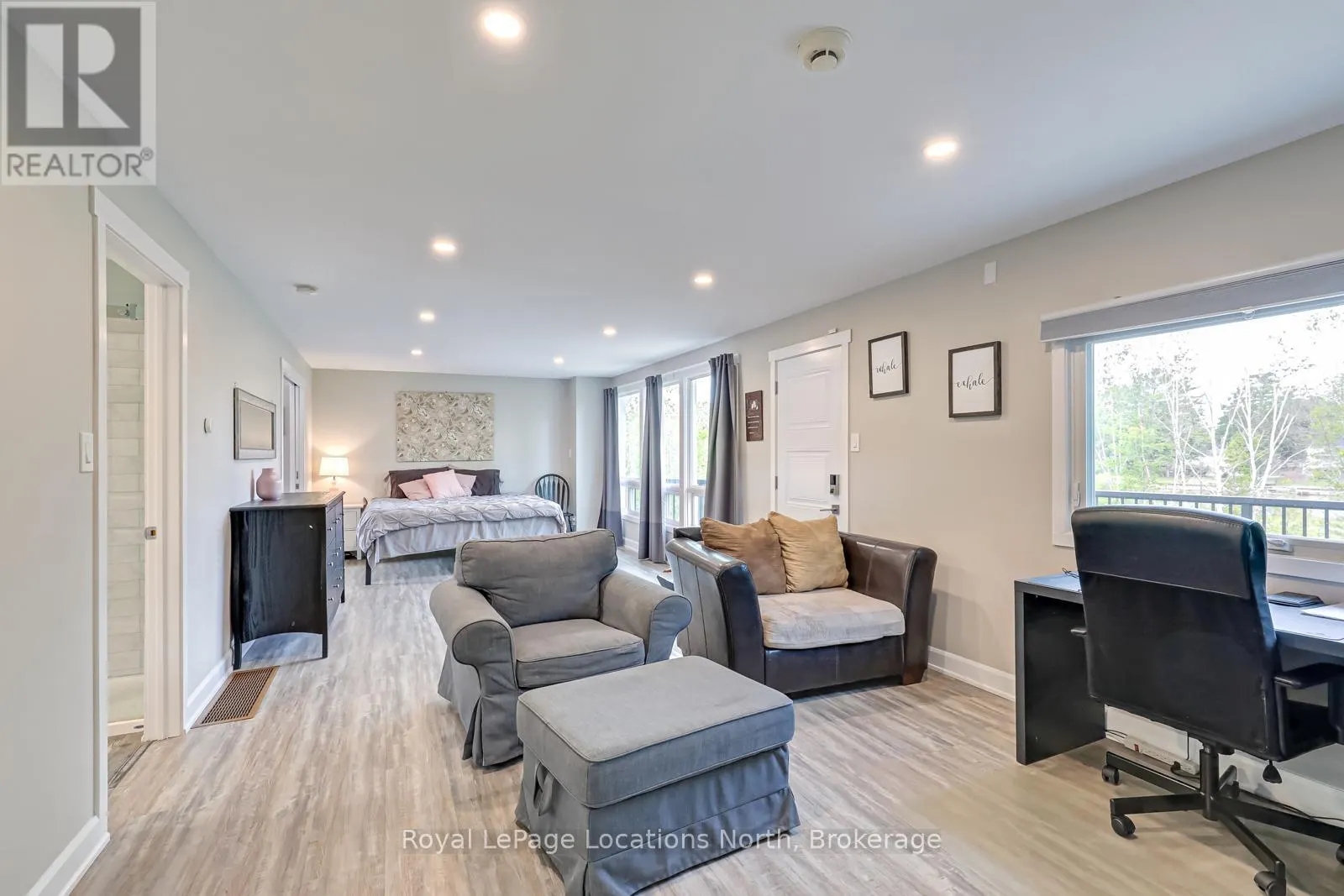 1628 RIVER ROAD W