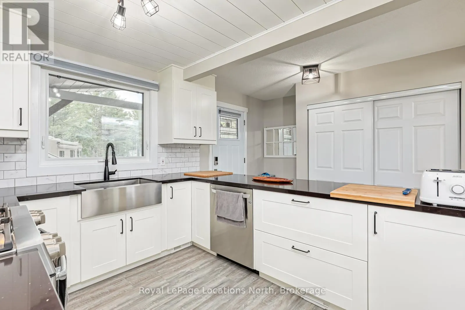 1628 RIVER ROAD W