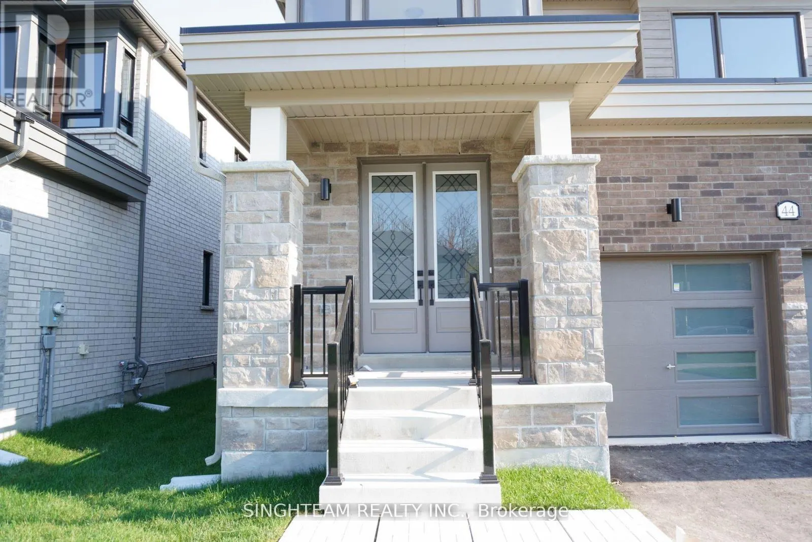44 DEL RAY CRESCENT