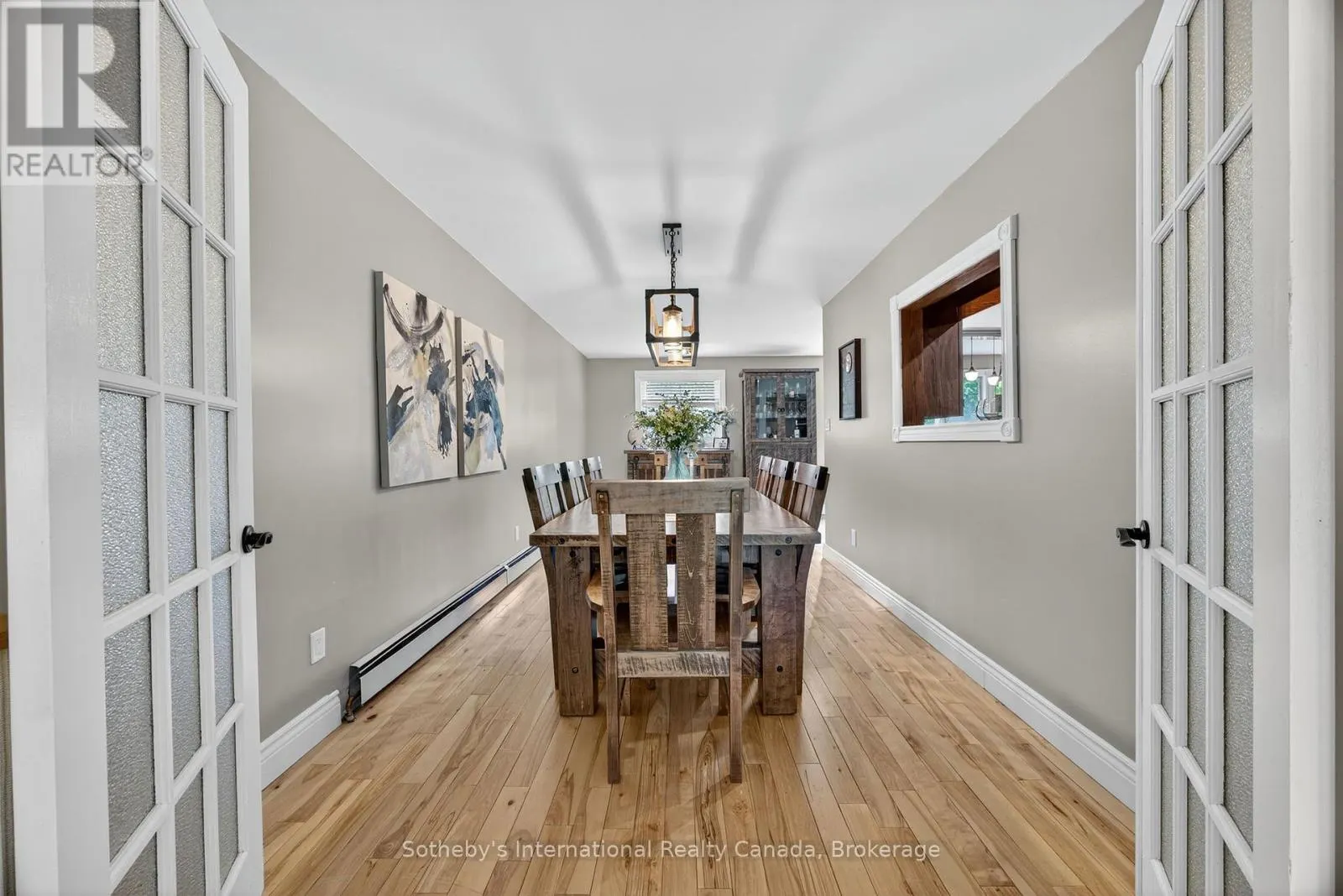 79 CAROLINE STREET W