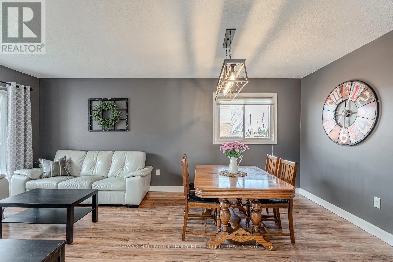 40 GRASETT CRESCENT
