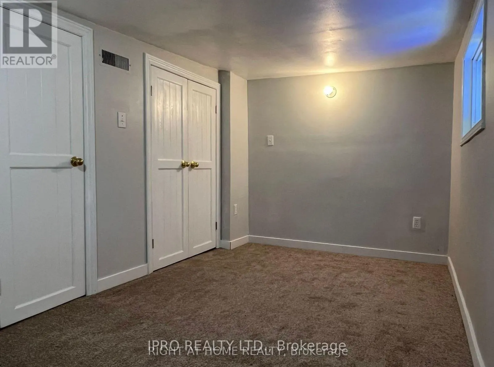 34 BROADVIEW STREET