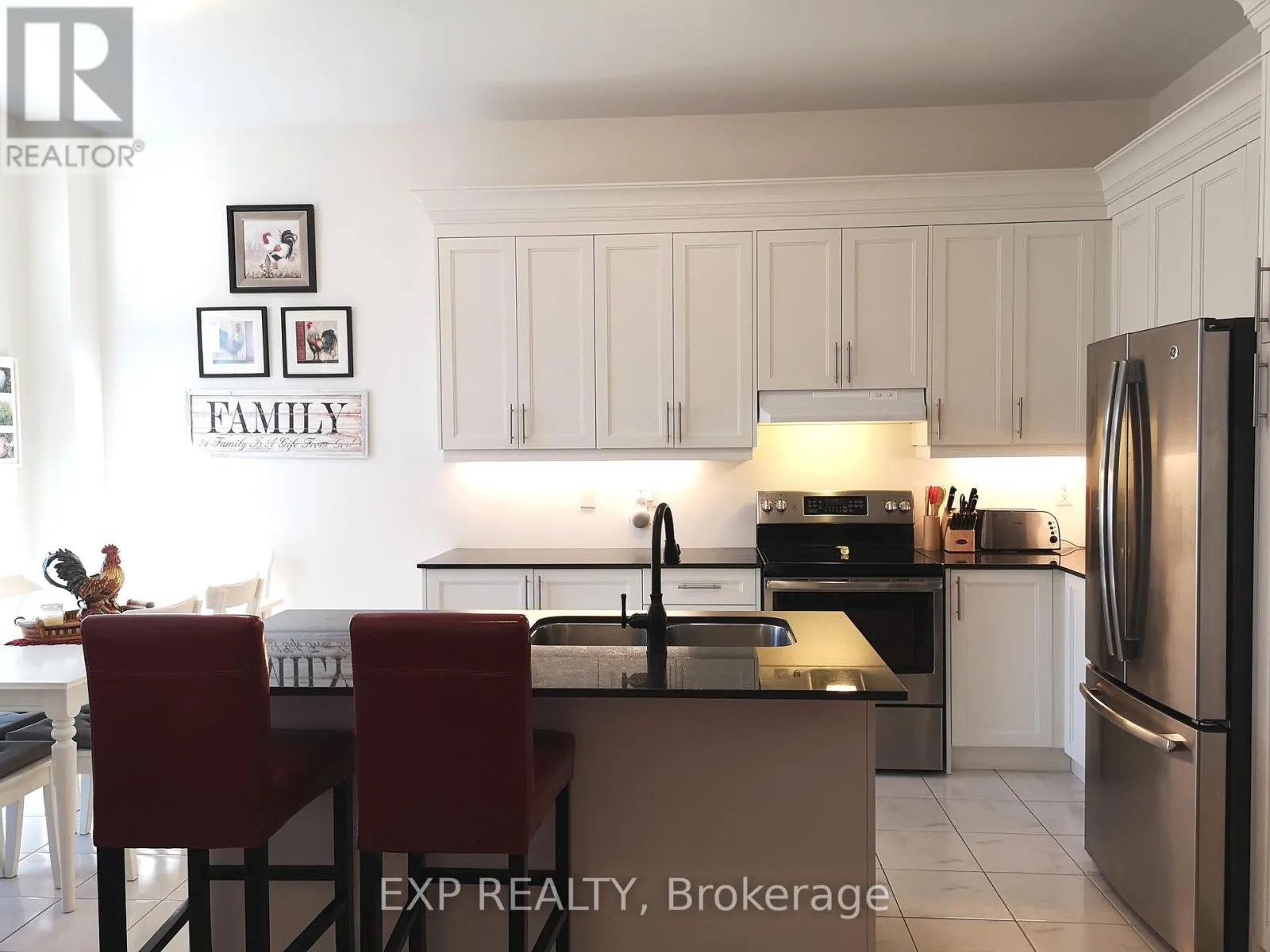 22 FARWELL AVENUE