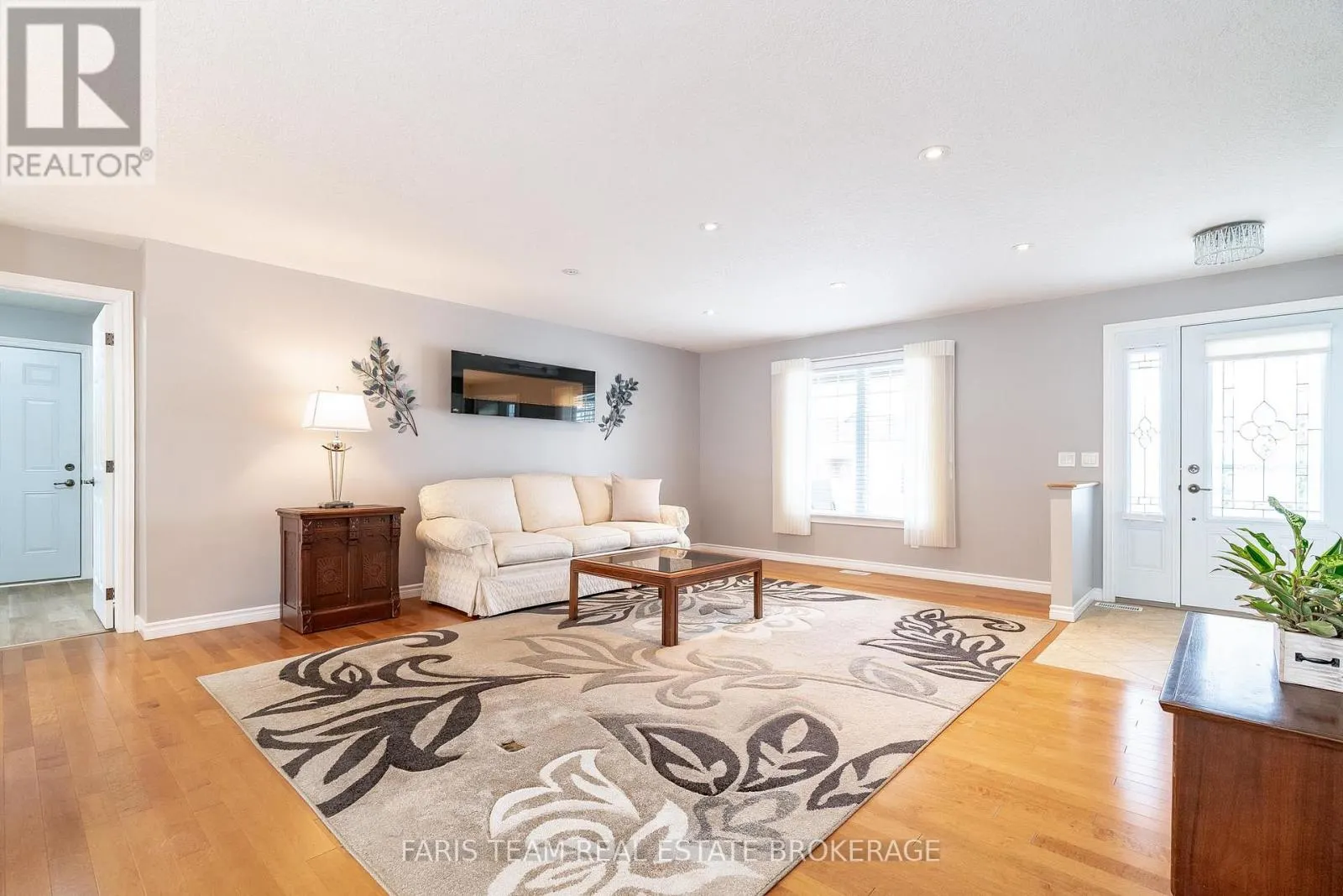 1 GIDLEY COURT
