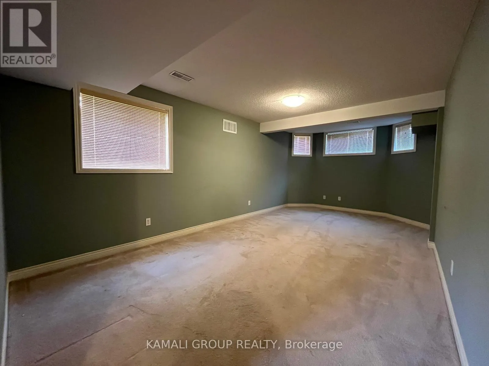 BSMT - 73 SILVER MAPLE CRESCENT
