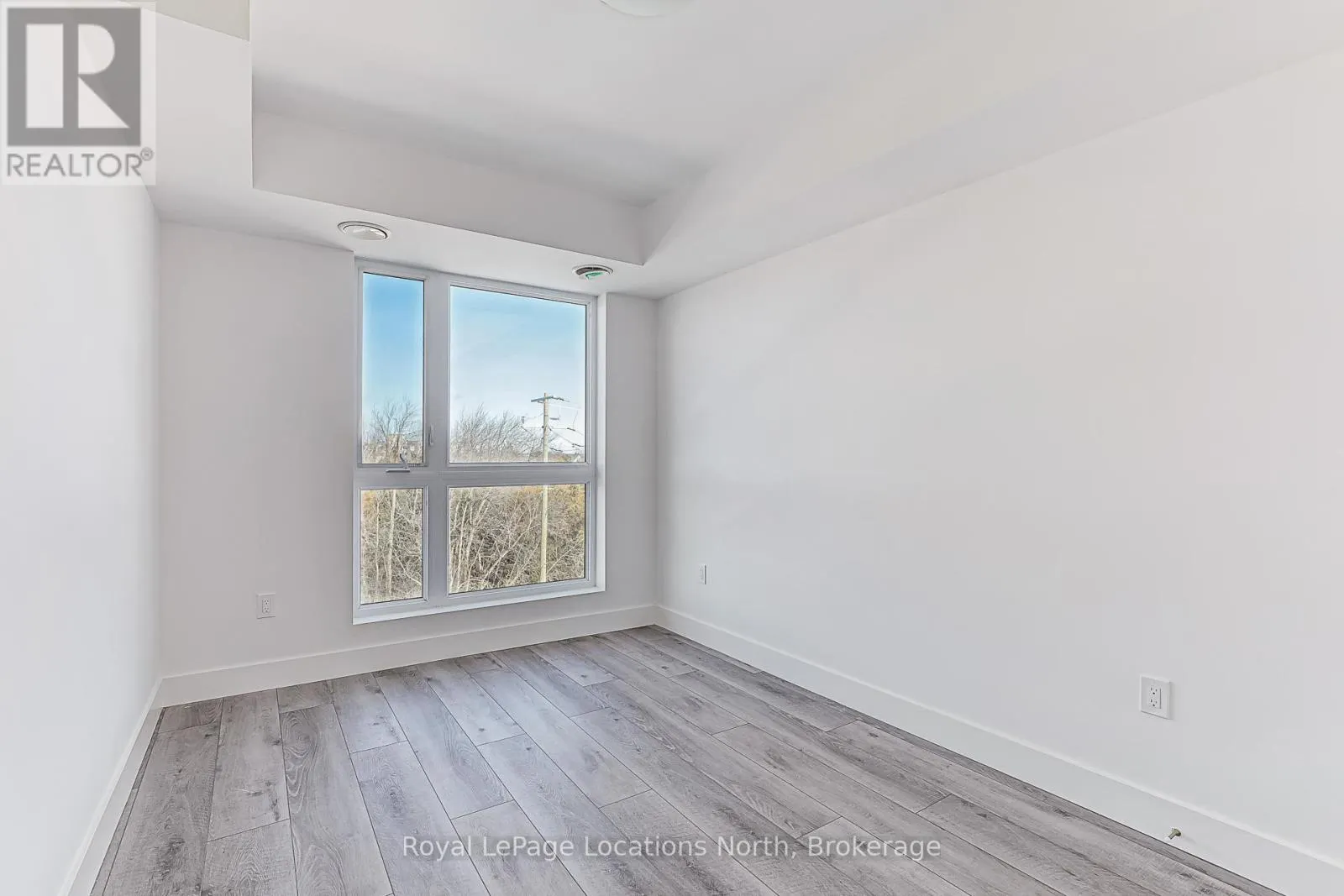 422 - 4 KIMBERLY LANE, #422