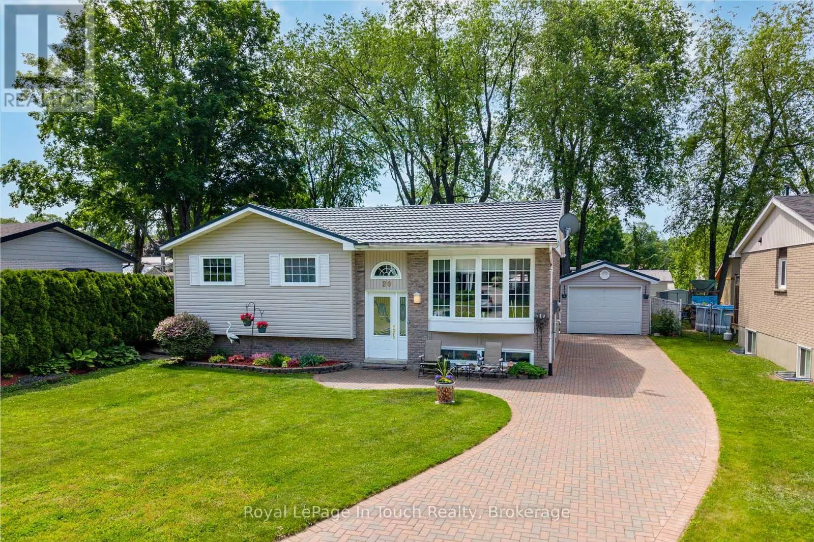 20 PAYETTE DRIVE