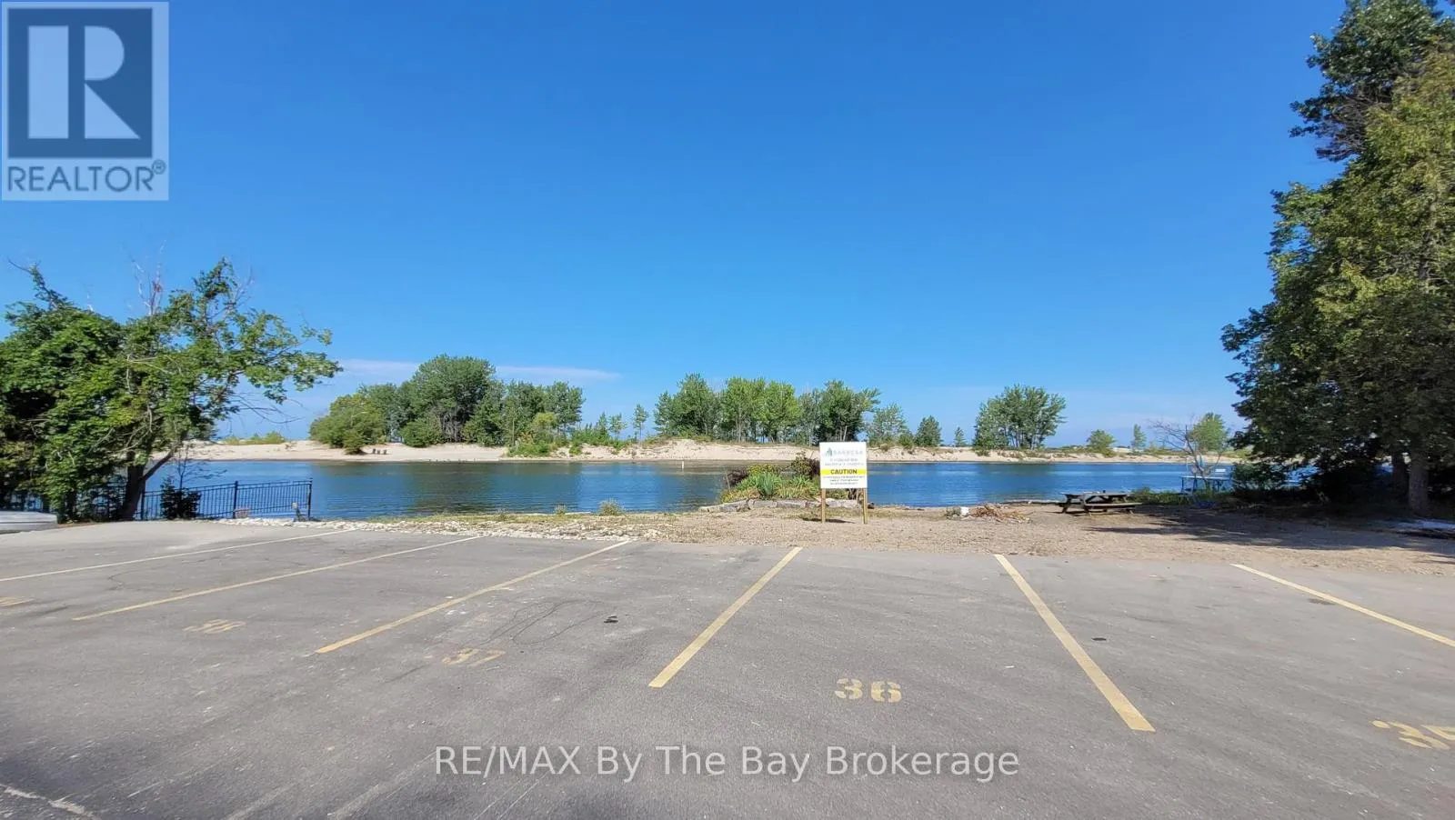 A07 - 280 RIVER ROAD E, #A07