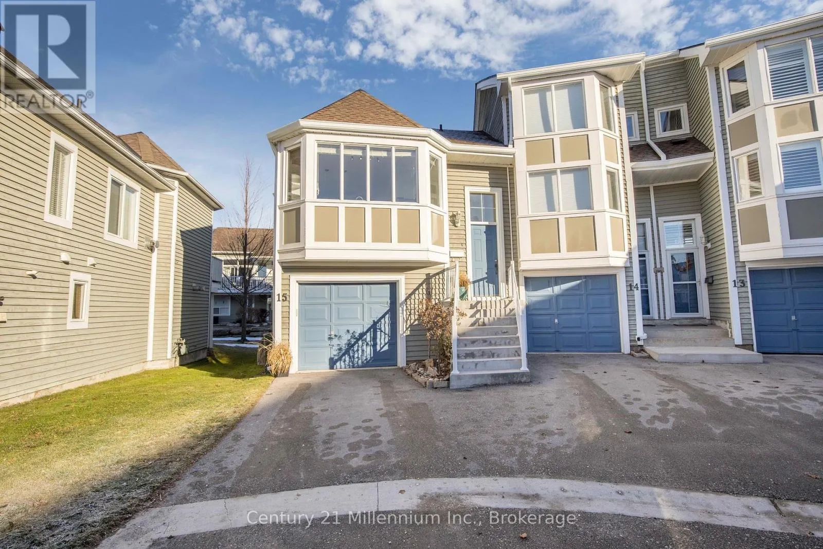 15 CRANBERRY QUAY