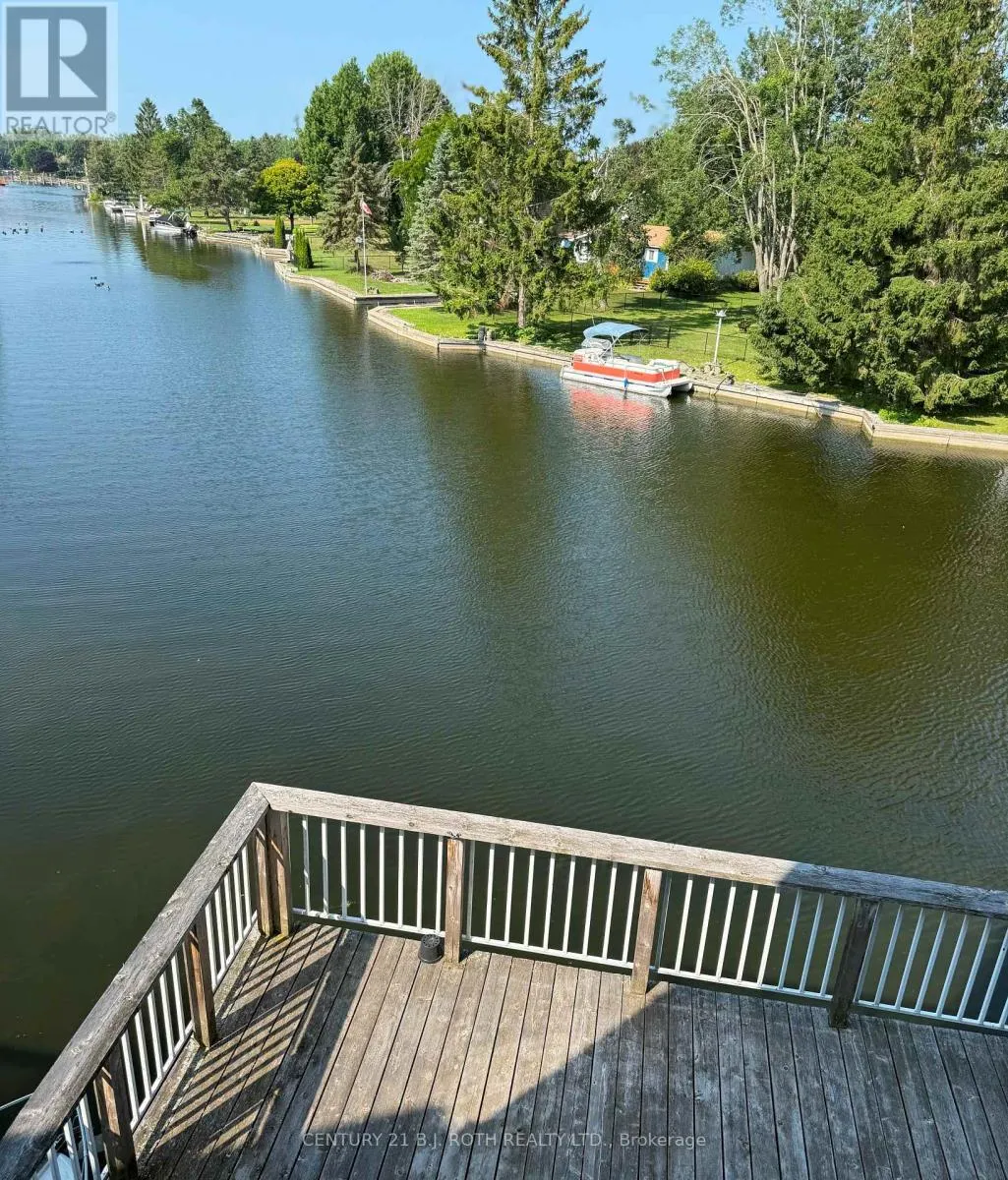 19 - 24 LAGUNA CRESCENT