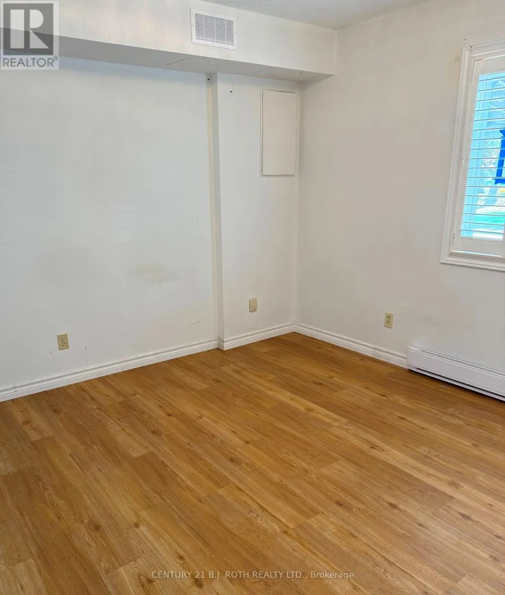 19 - 24 LAGUNA CRESCENT