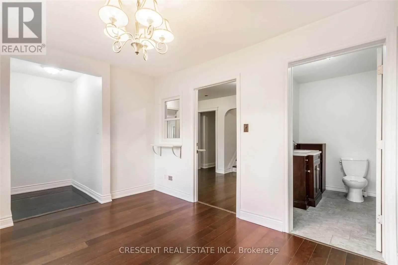 MAIN - 261 BARRIE ROAD