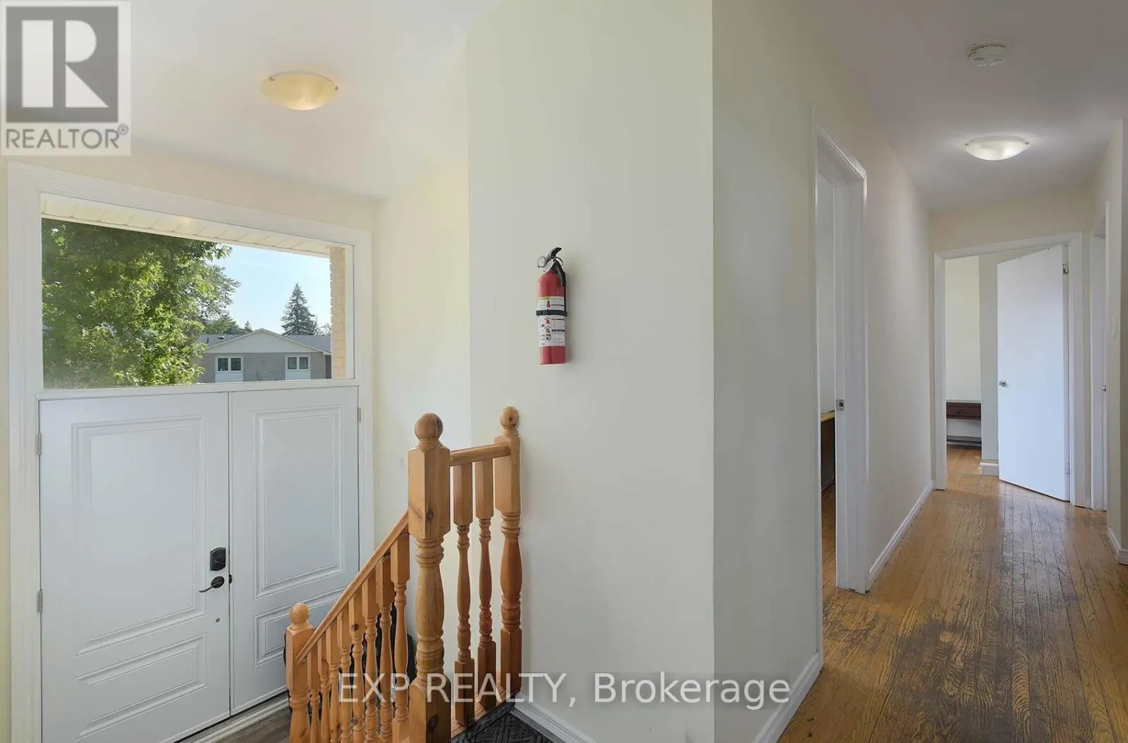 2 ROSLYN ROAD