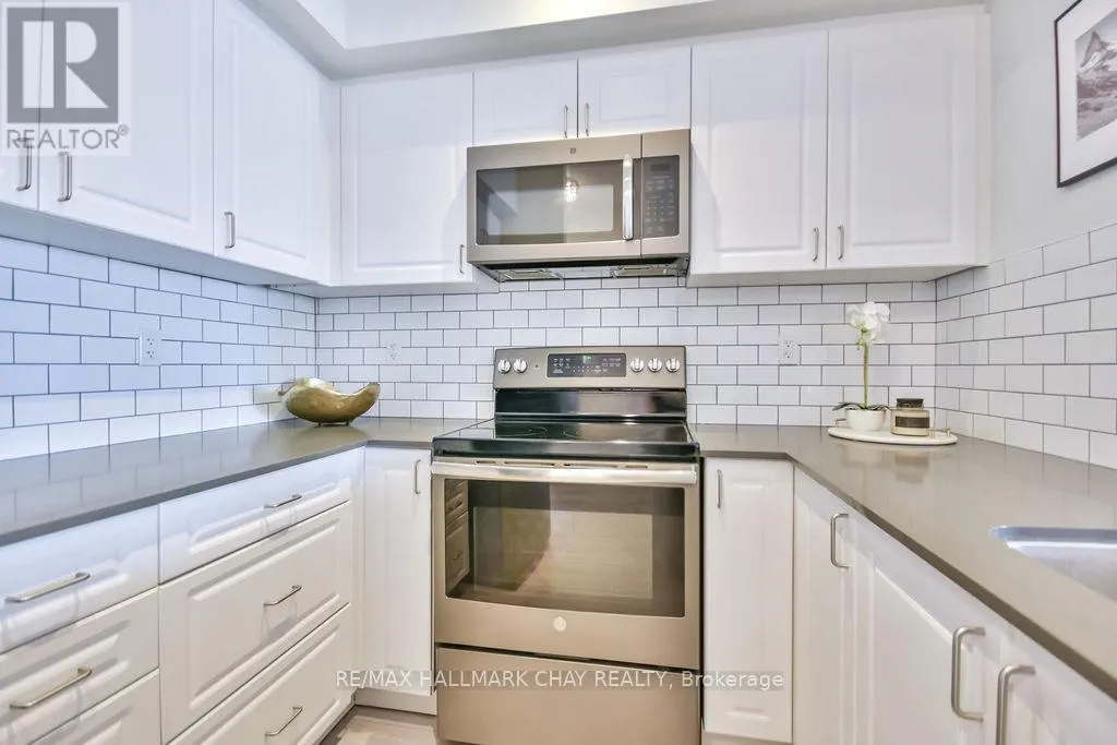 507 - 299 CUNDLES ROAD E