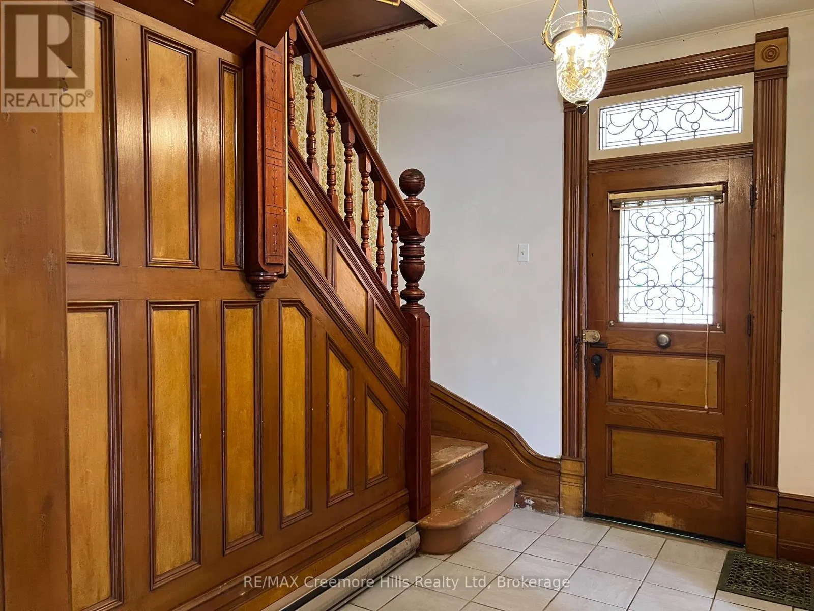 3 WELLINGTON STREET E
