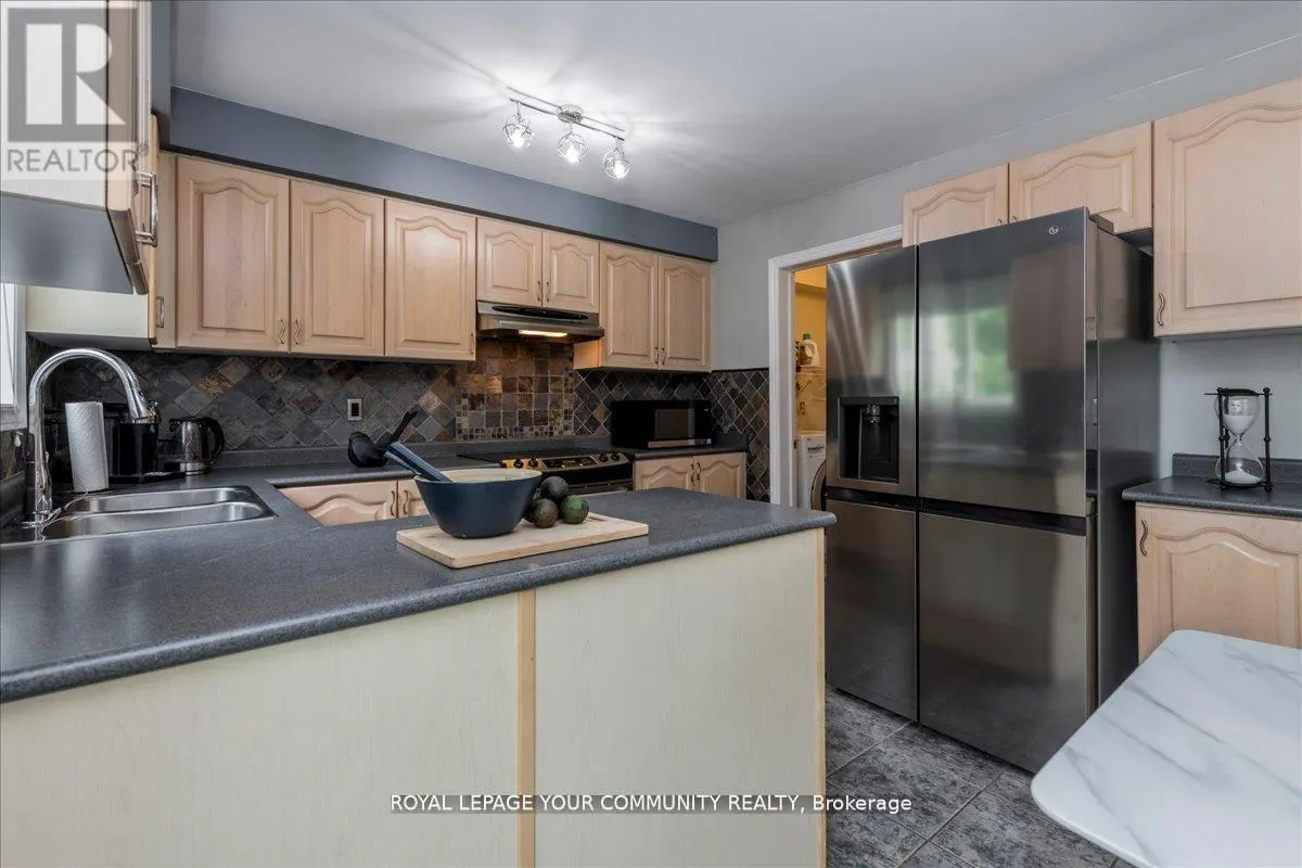 181 SUCCESSION CRESCENT