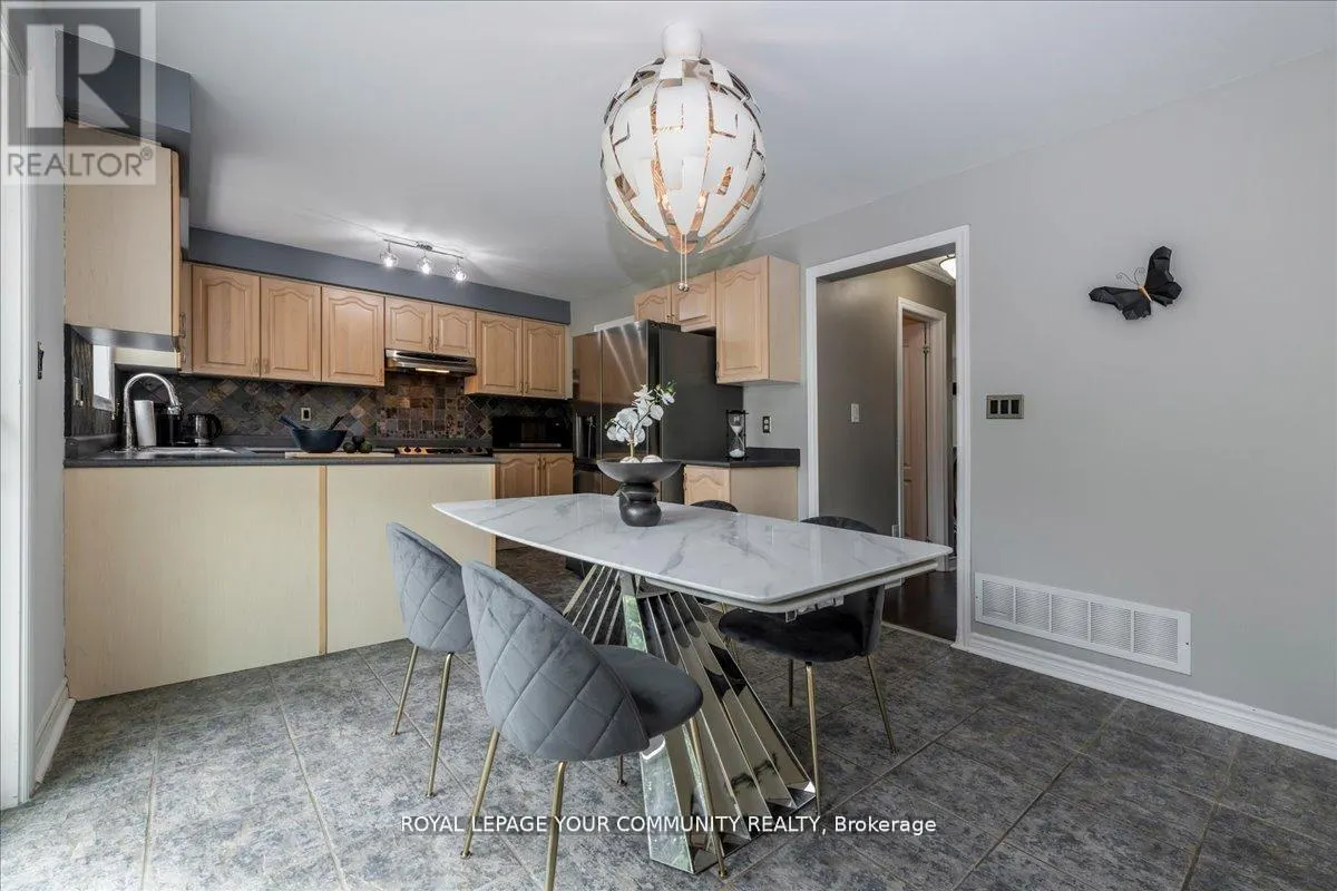 181 SUCCESSION CRESCENT