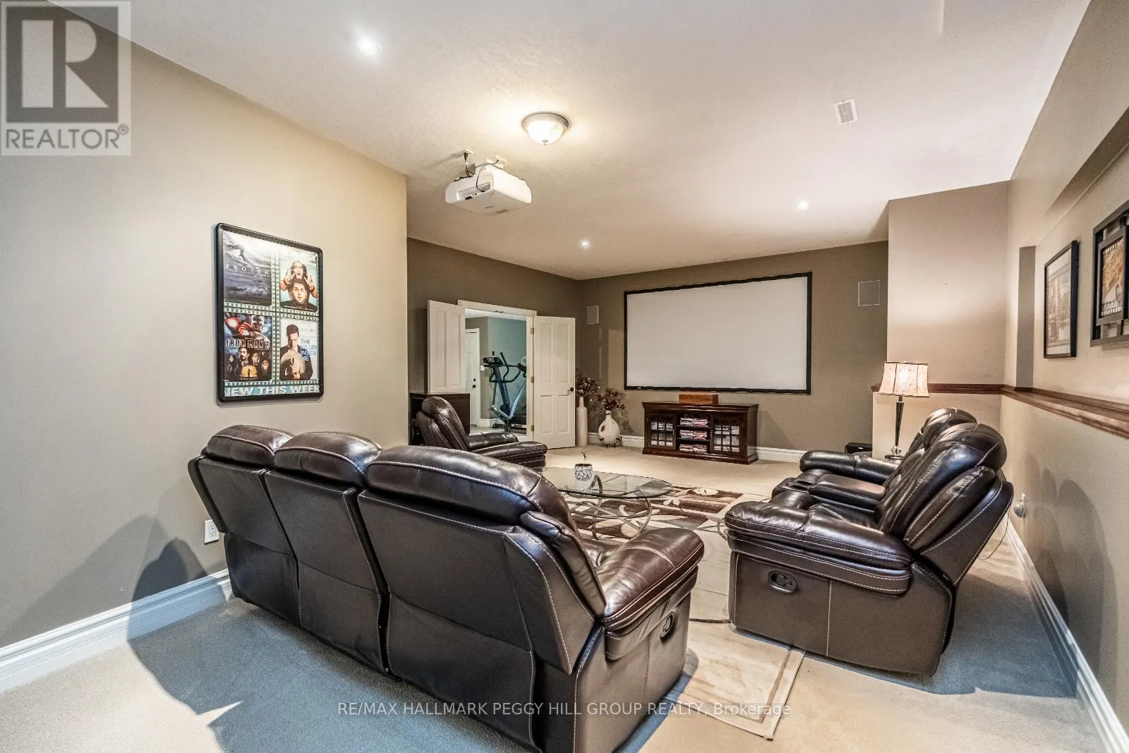 32 GALLAGHER CRESCENT