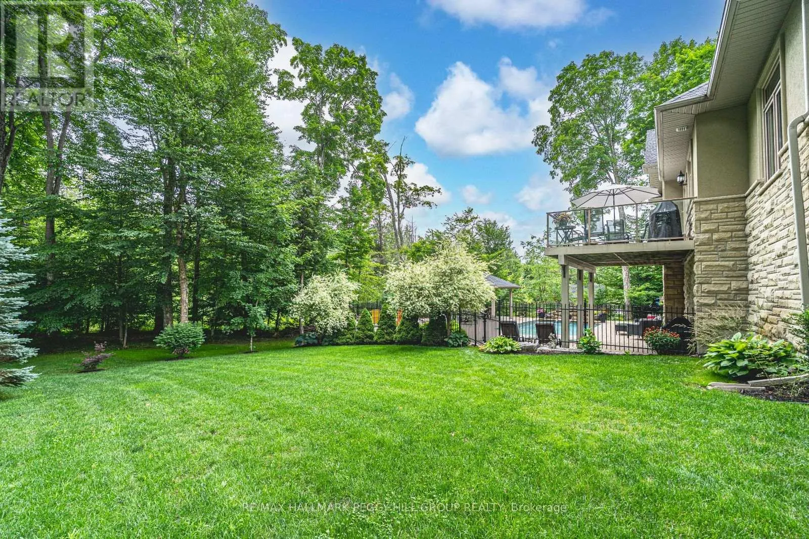 32 GALLAGHER CRESCENT