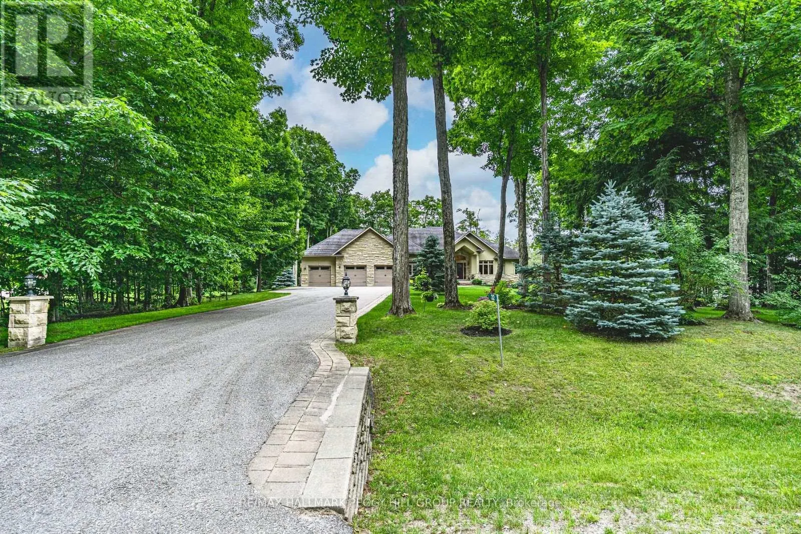 32 GALLAGHER CRESCENT