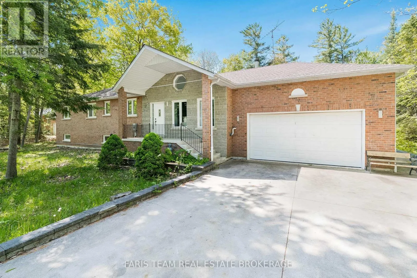 64 NADIA CRESCENT