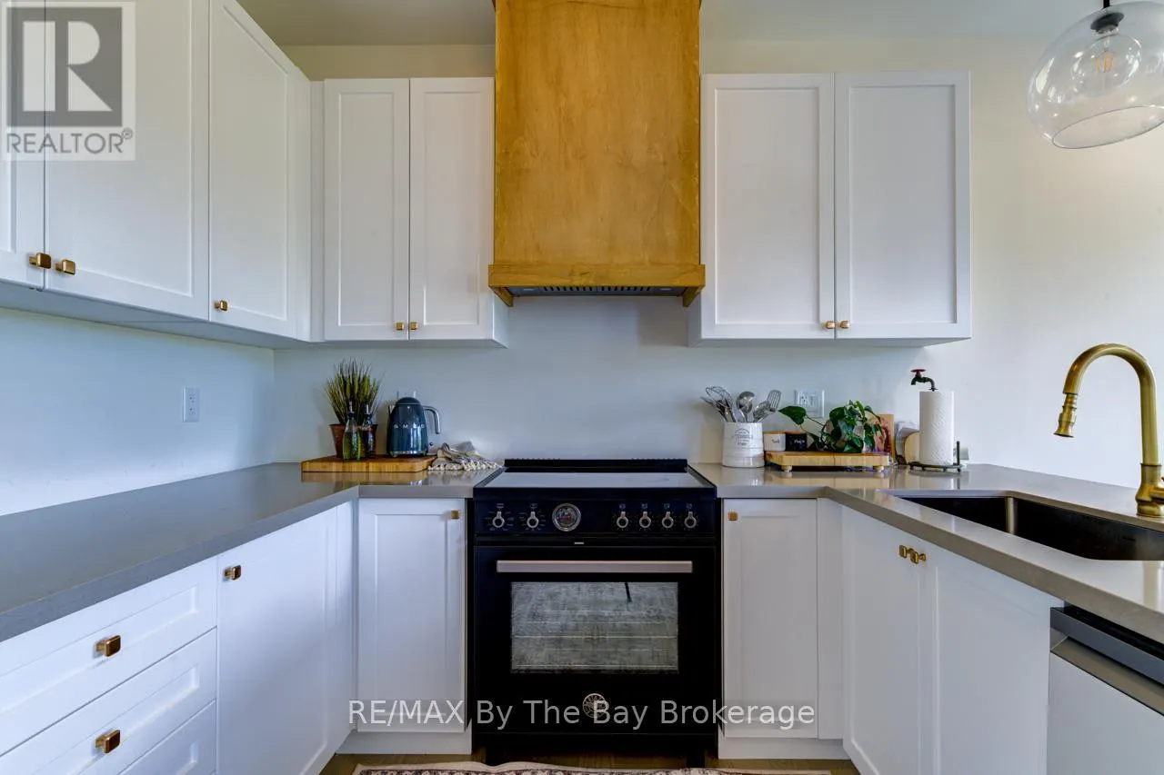 33 NICORT ROAD