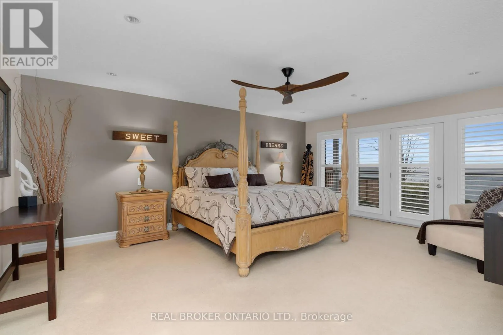 91 LAKESHORE ROAD W