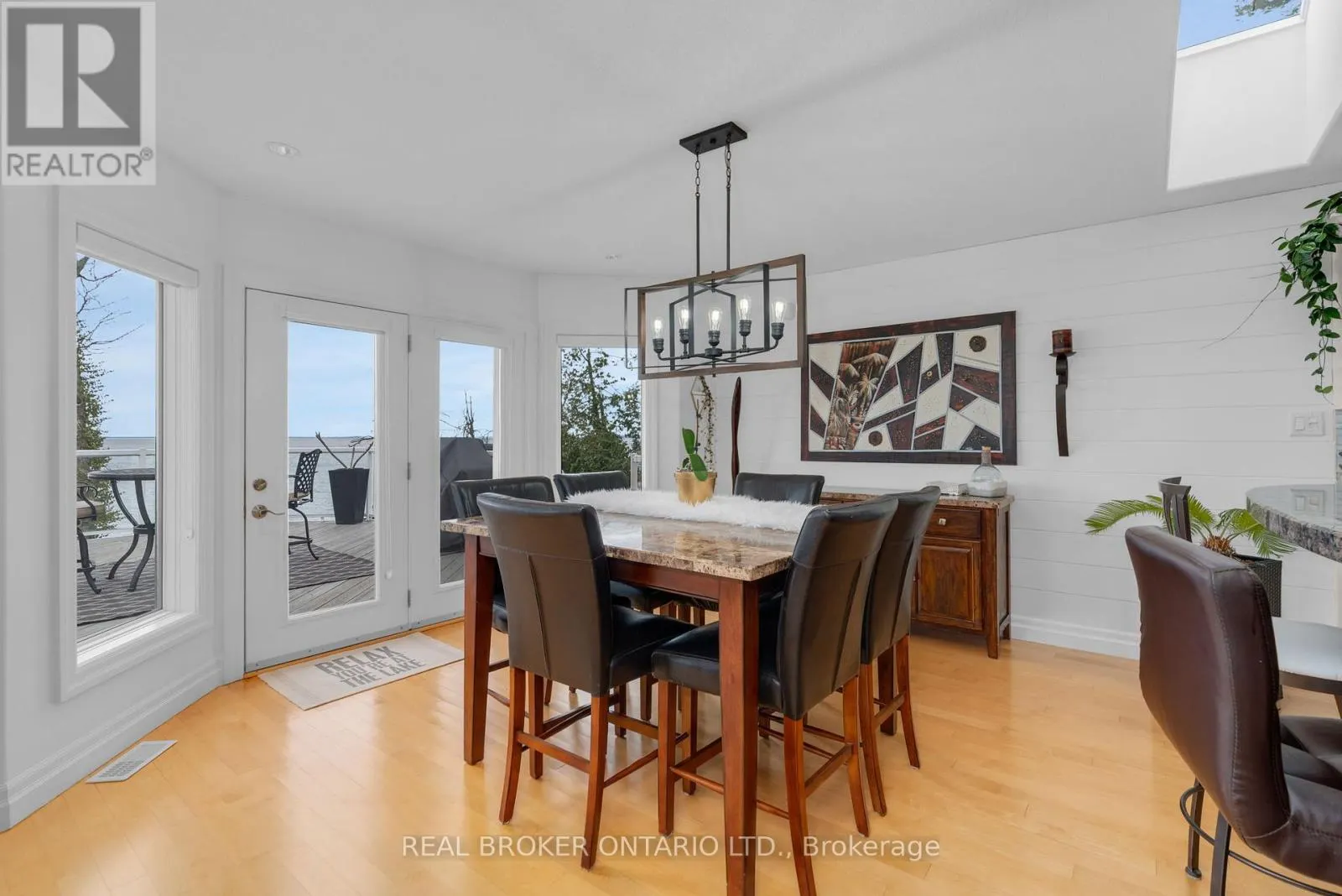91 LAKESHORE ROAD W