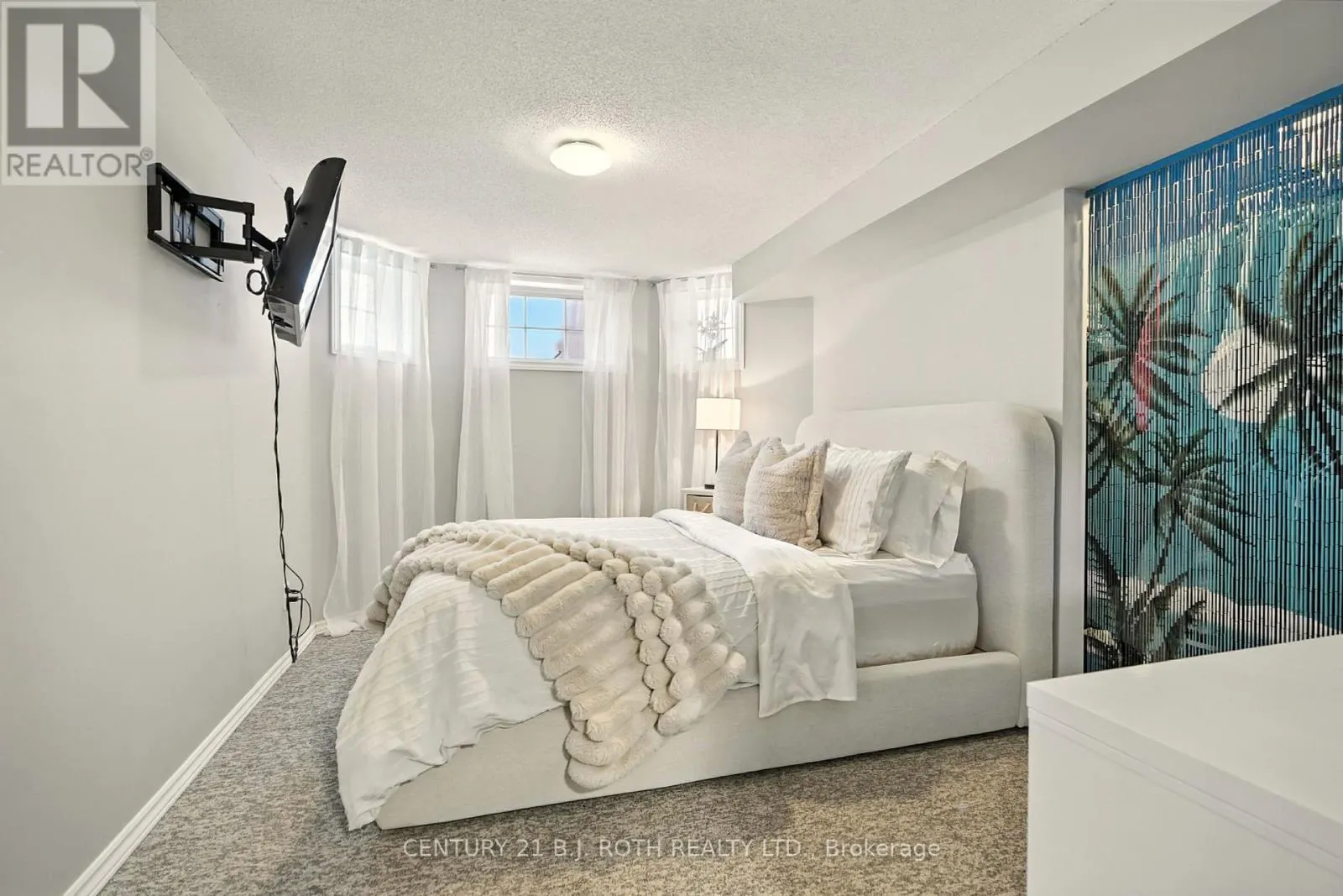 55 HOLLY MEADOW ROAD
