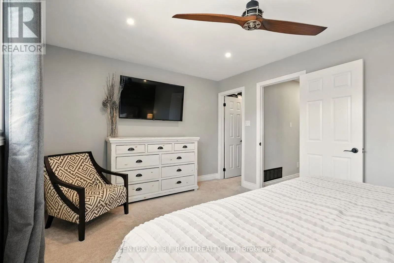 55 HOLLY MEADOW ROAD
