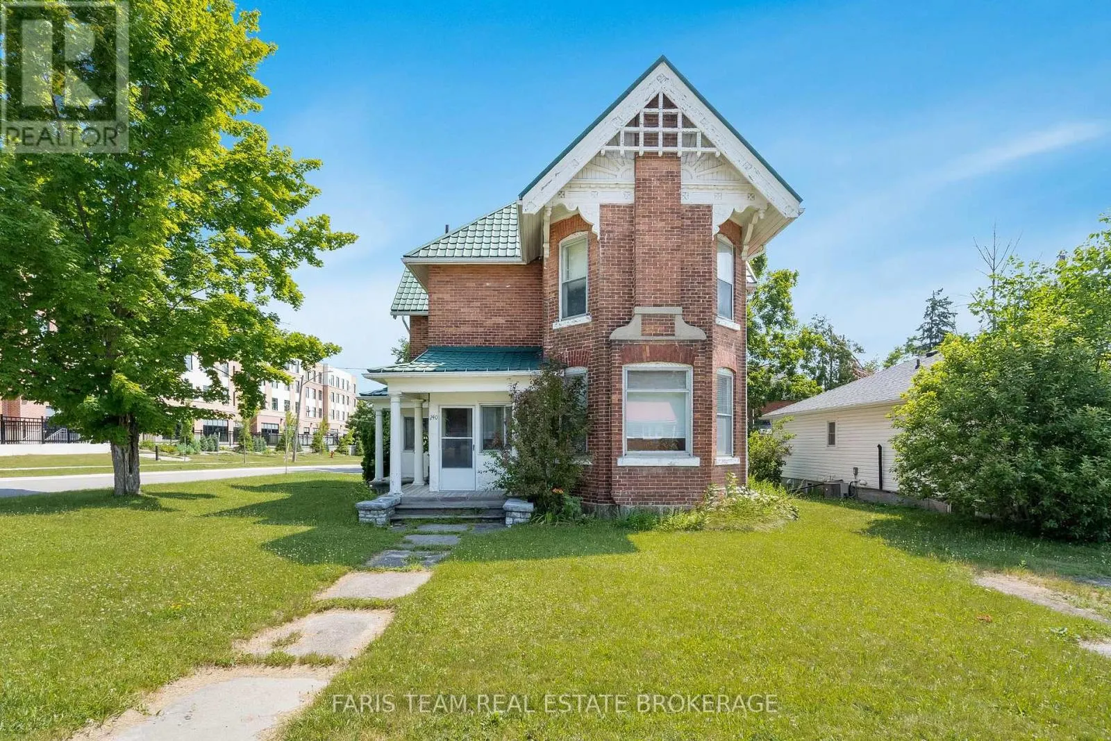 9 BORLAND STREET E