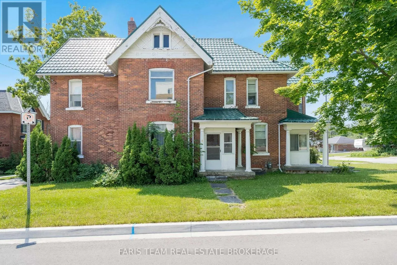 9 BORLAND STREET E