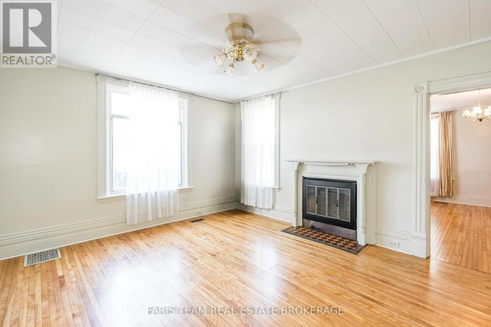 9 BORLAND STREET E